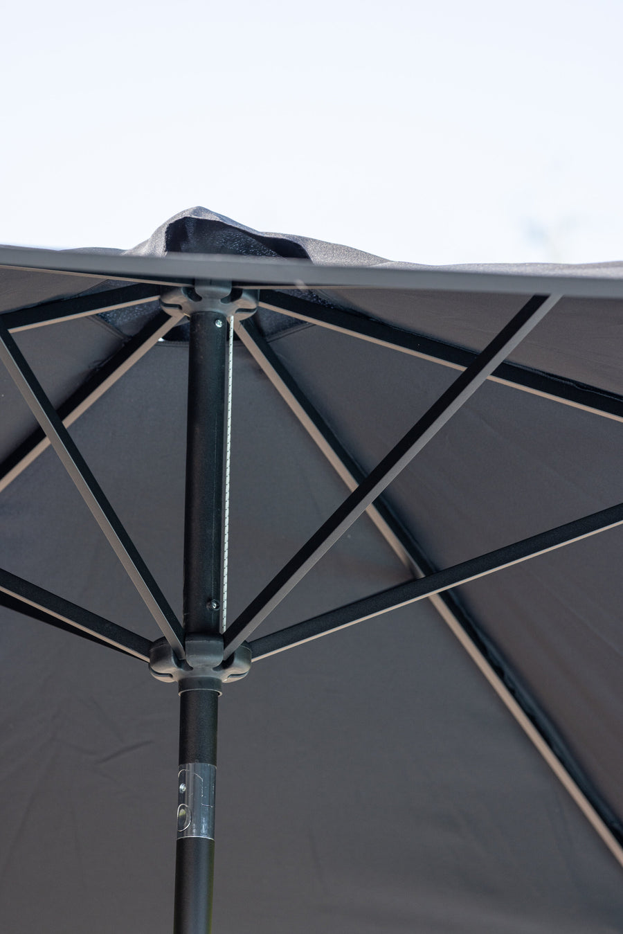 Leeds Parasol 