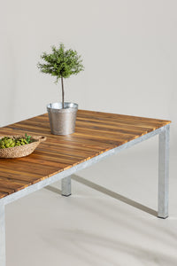 Zenia Tafel 