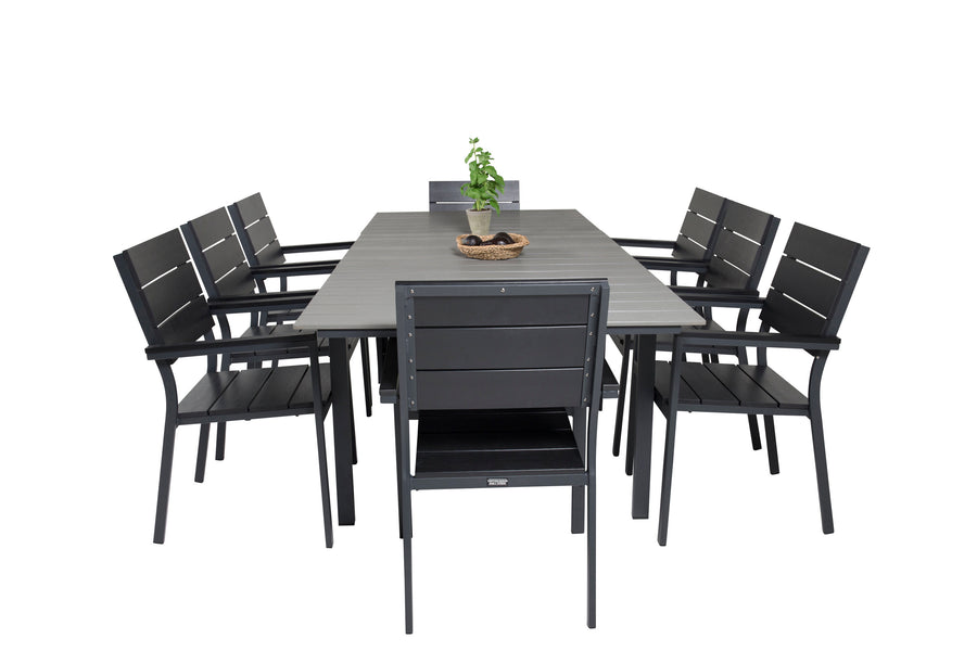 De eettafel Levels met de stoelen Levels 