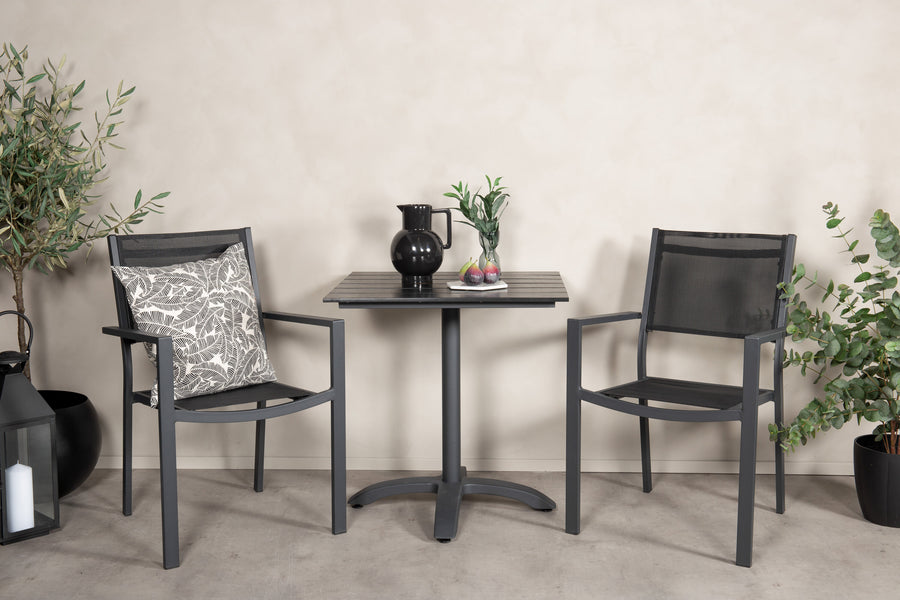 Eettafel Colorado met de stoelen Copacabana 