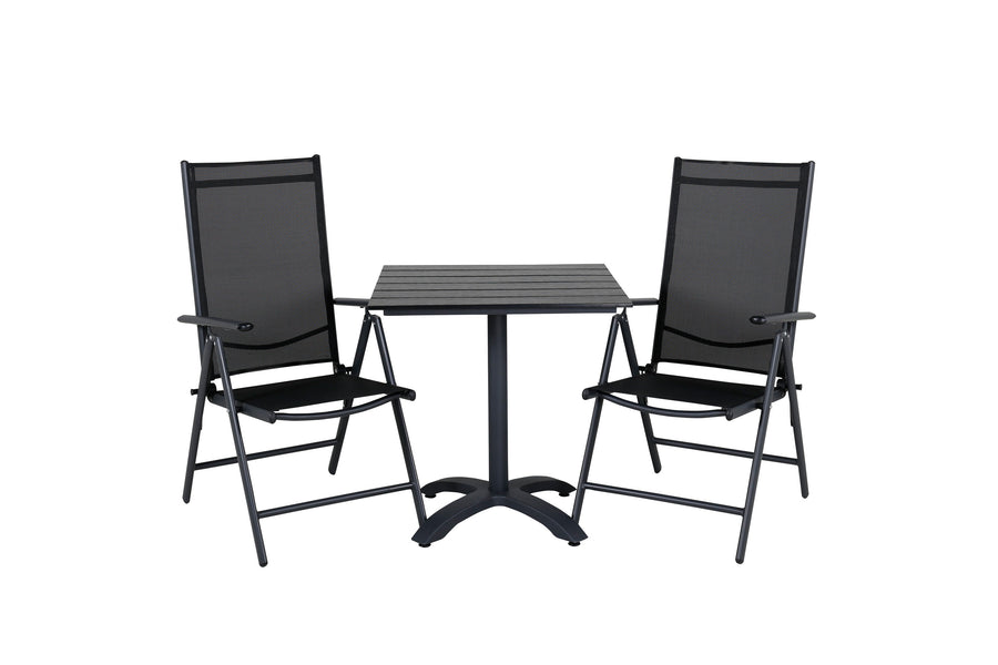 De eettafel Colorado met de stoelen Break 