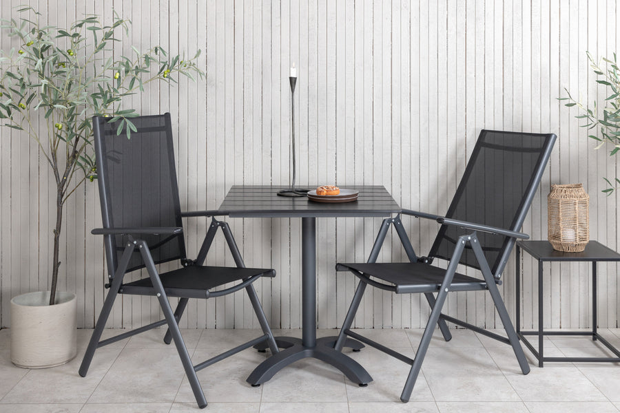 De eettafel Colorado met de stoelen Break 