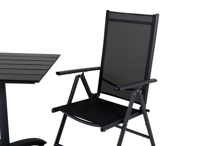 De eettafel Colorado met de stoelen Break 