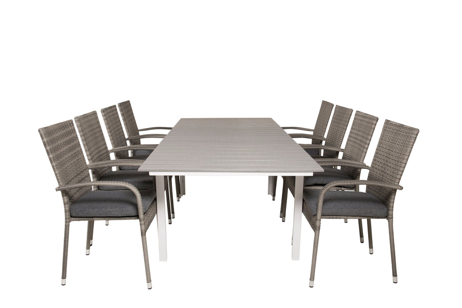Eetgroep Levels met de stoelen Anna 