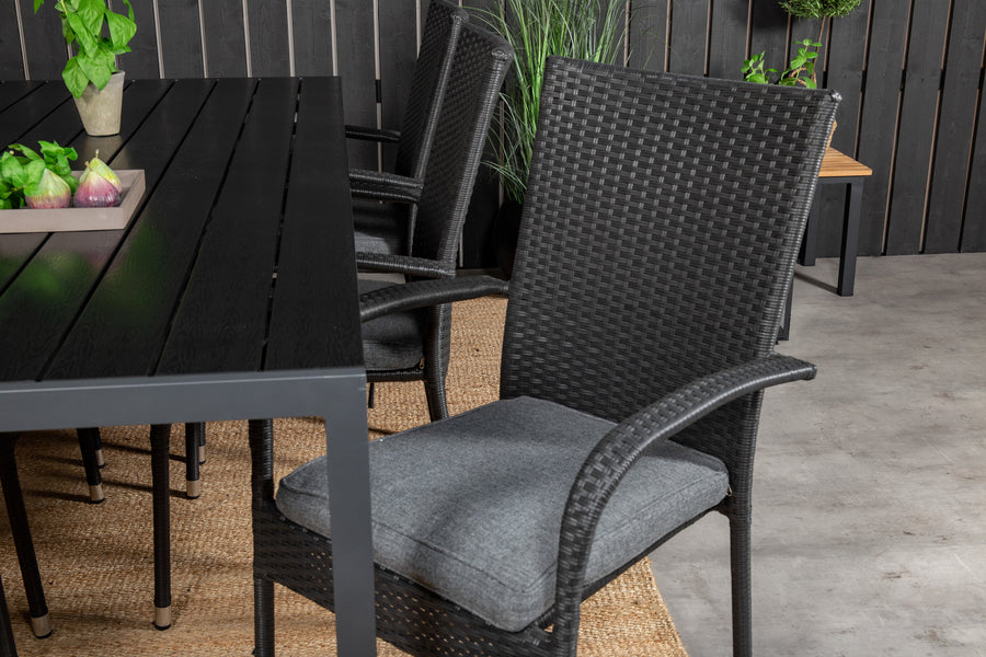 Eetgroep Break met de stoelen Anna 