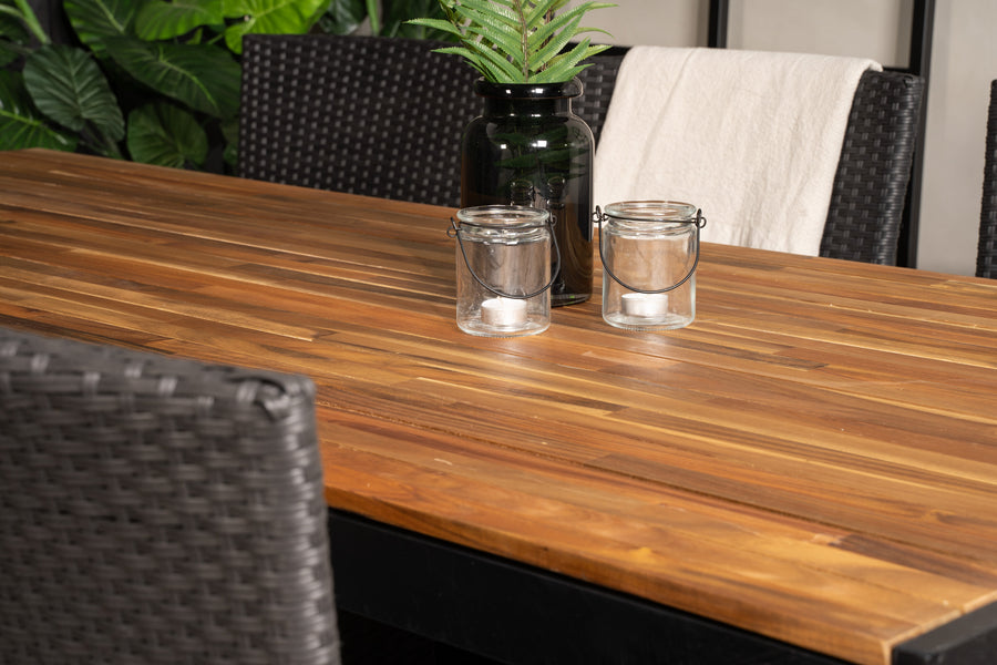 Eetgroep Bois met de stoelen Malin 