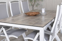 Eetgroep Llama met de stoelen Albany 