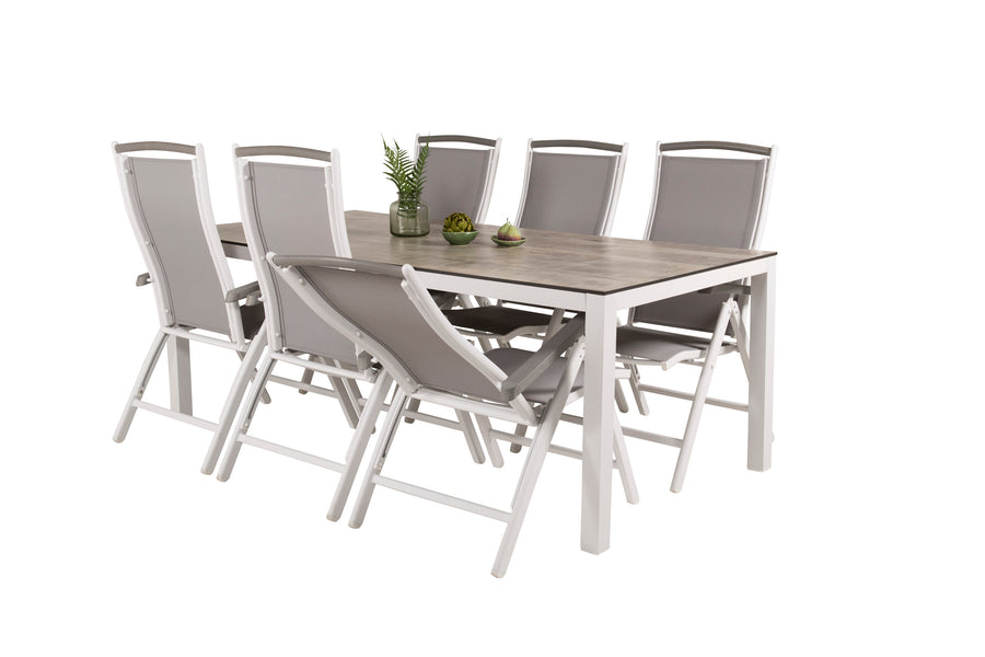 Eetgroep Llama met de stoelen Albany 