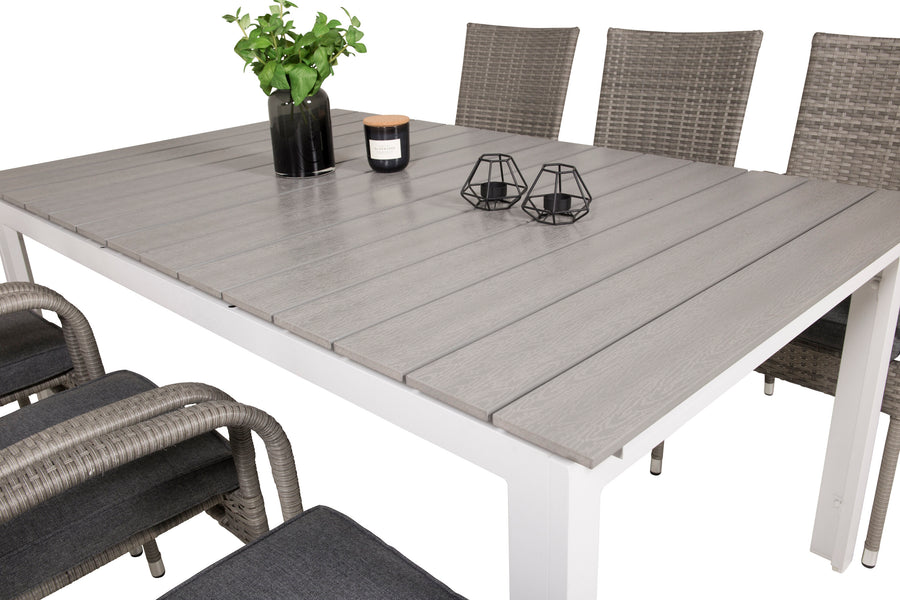 Eetgroep Levels met de stoelen Anna 