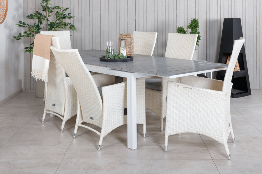 Eetgroep Levels met de stoelen Padova 