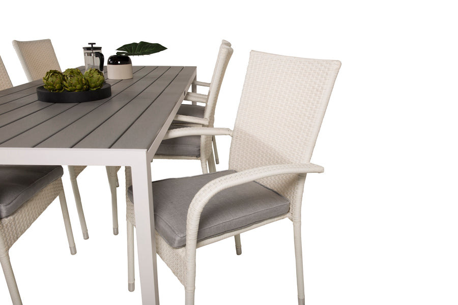 Eetgroep Break met de stoelen Anna 