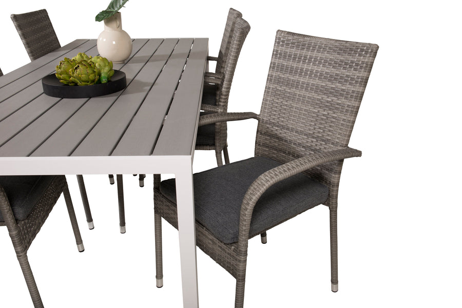 Eetgroep Break met de stoelen Anna 