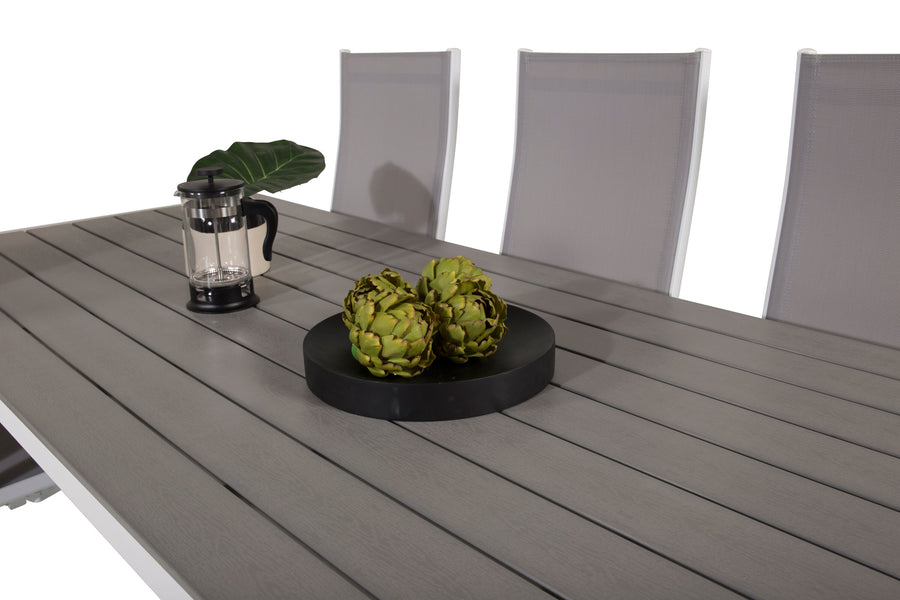 Eetgroep Break met de stoelen Copacabana 