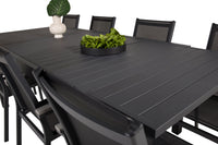 De eettafel Marbella met de stoelen Parma 