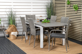 Eetgroep Albany met de stoelen Anna 