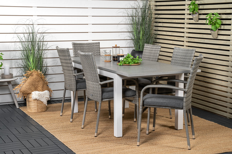 Eetgroep Albany met de stoelen Anna 