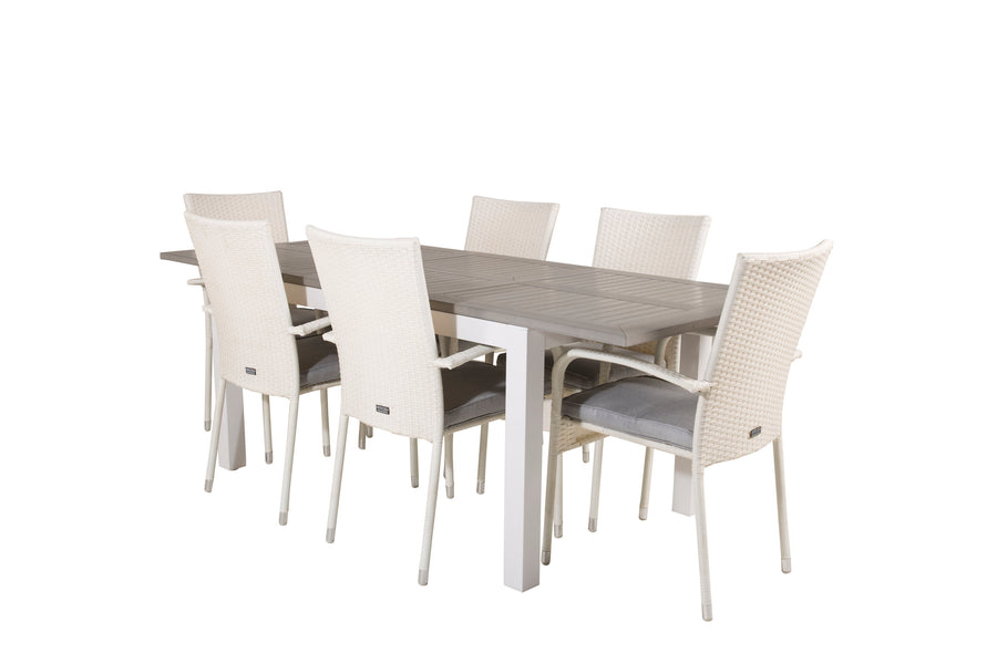 Eetgroep Albany met de stoelen Anna 