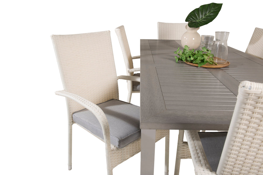 Eetgroep Albany met de stoelen Anna 