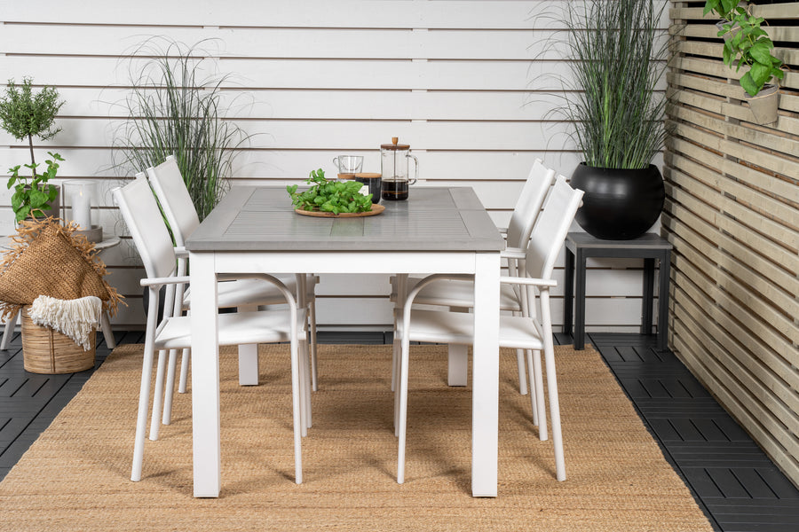 Eetgroep Albany met de stoelen Santorini 