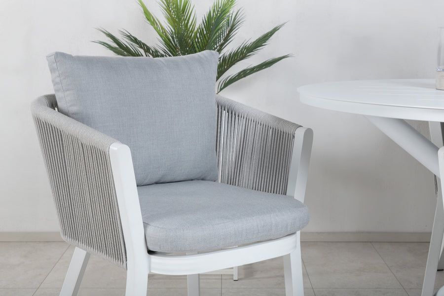 Eetgroep Alma met de stoelen Virya 