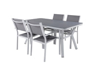 Eetgroep Virya met de stoelen Copacabana 