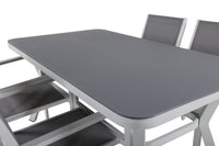 Eetgroep Virya met de stoelen Copacabana 