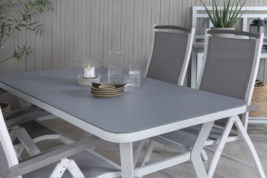 Eetgroep Virya met de stoelen Albany 