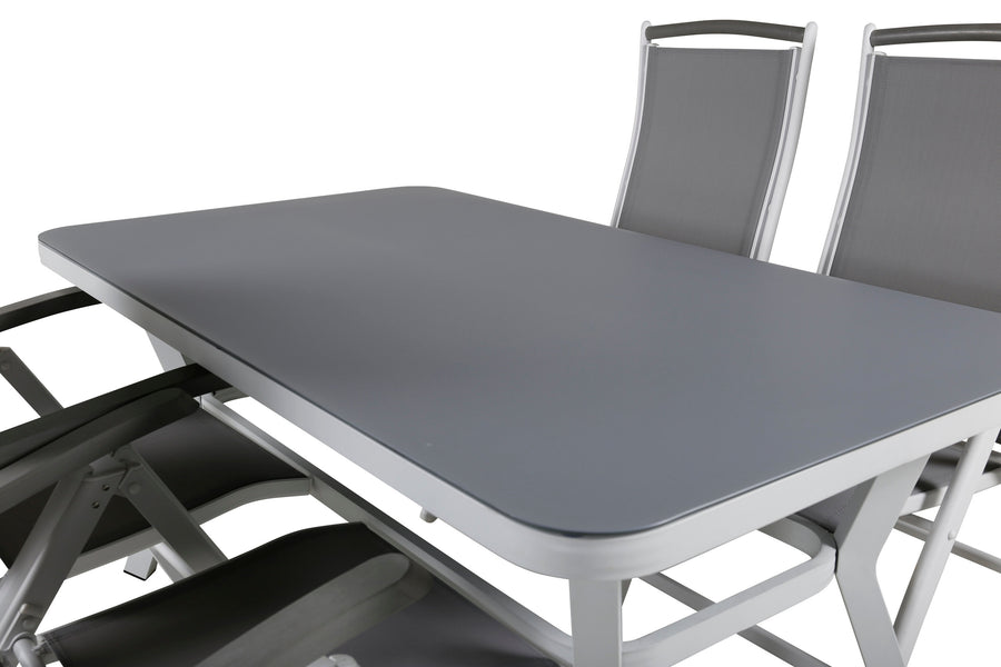 Eetgroep Virya met de stoelen Albany 