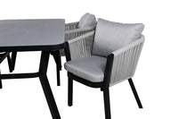 Eetgroep Virya met de stoelen Virya 