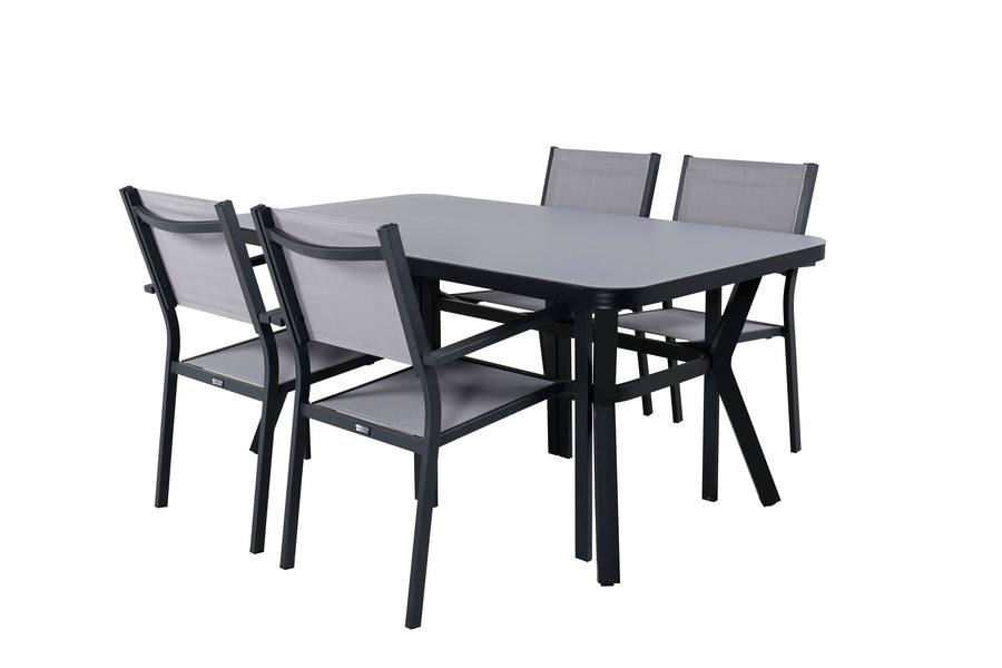 Eetgroep Virya met de stoelen Copacabana 