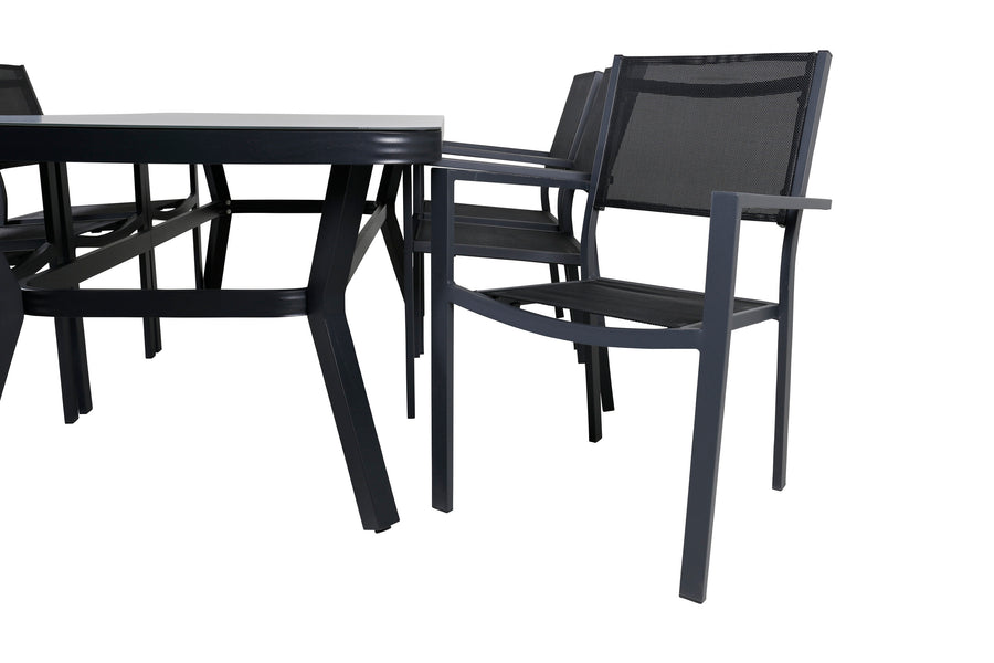 Eetgroep Virya met de stoelen Copacabana 