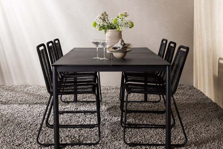 Eettafel Modena met de stoelen Lindos 