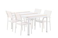 De eettafel Togo met de stoelen Santorini 