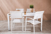 De eettafel Togo met de stoelen Santorini 