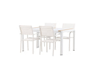 De eettafel Togo met de stoelen Santorini 