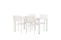 De eettafel Togo met de stoelen Santorini 