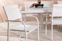 Eettafel Togo met de stoelen Santorini 