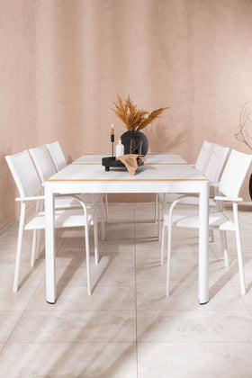 Eettafel Togo met de stoelen Santorini 