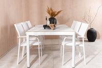 Eettafel Togo met de stoelen Santorini 