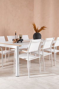 Eettafel Togo met de stoelen Santorini 