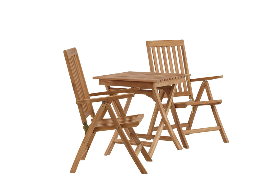 Eetgroep Ghana met de stoelen Kenya 