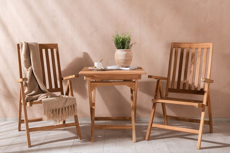 Eetgroep Ghana met de stoelen Kenya 