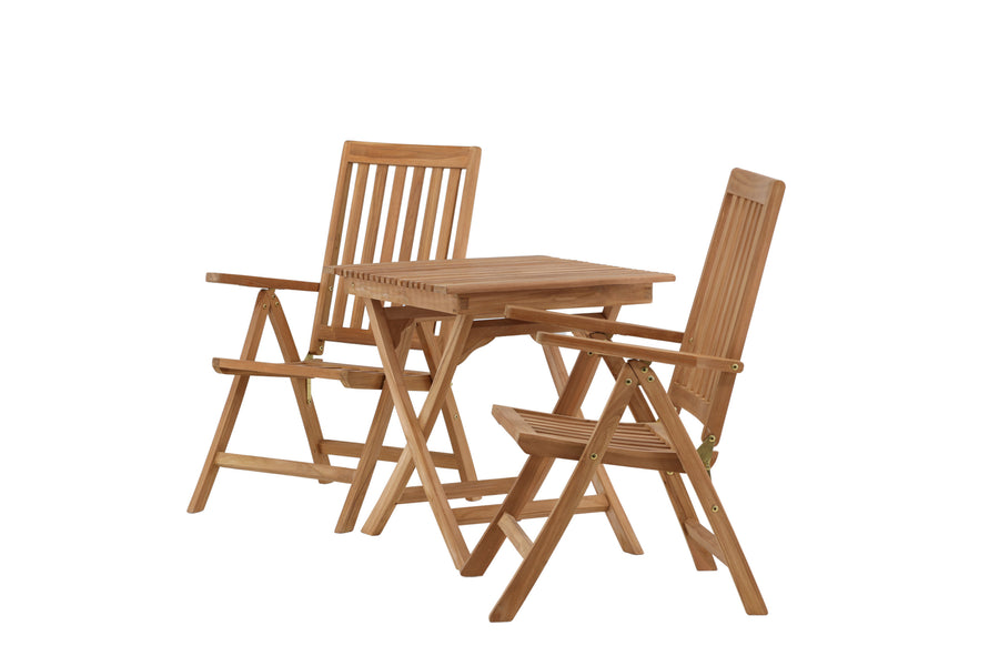 Eetgroep Ghana met de stoelen Kenya 