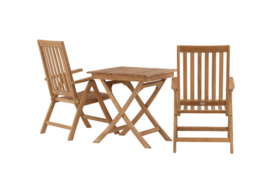 Eetgroep Ghana met de stoelen Kenya 