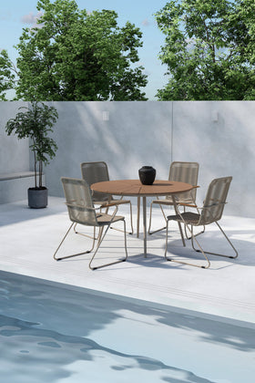 San Vito eethoek met de Bois stoelen 