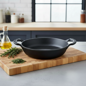 Gietijzeren pan Ø 36 cm met houten deksel